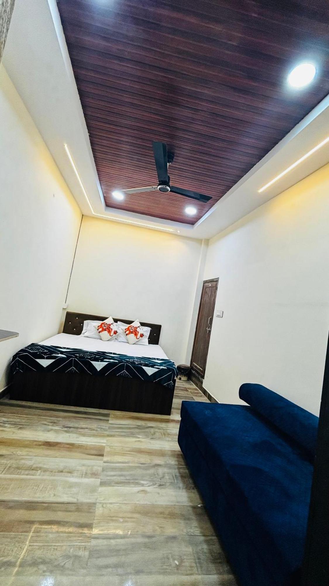 Hotel Shreenidhi Comfort Stay Ujjain Eksteriør billede